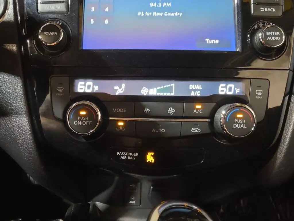 2017 Nissan Rogue - $14,781