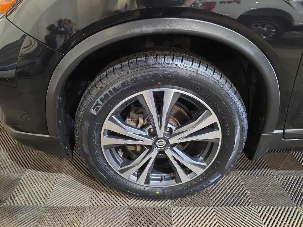 2017 Nissan Rogue - $14,781