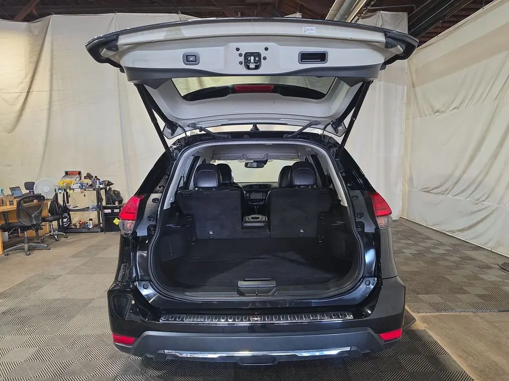 2017 Nissan Rogue - $14,781