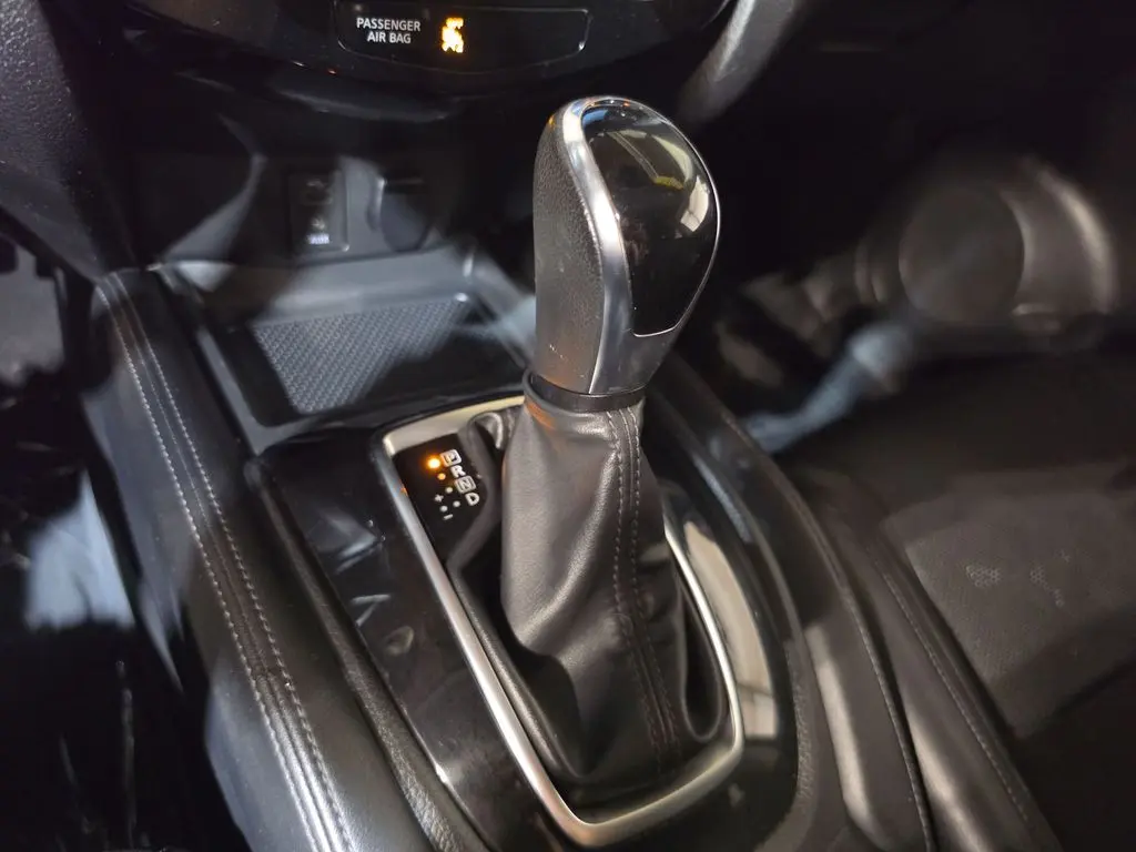 2017 Nissan Rogue - $14,781