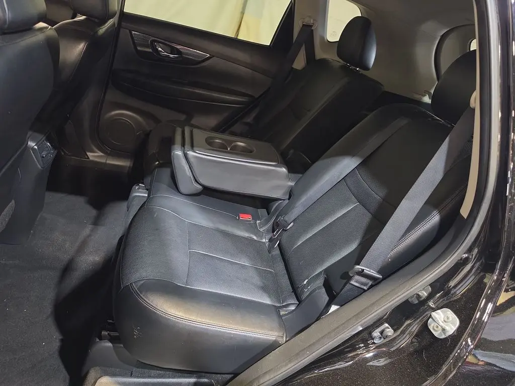 2017 Nissan Rogue - $14,781