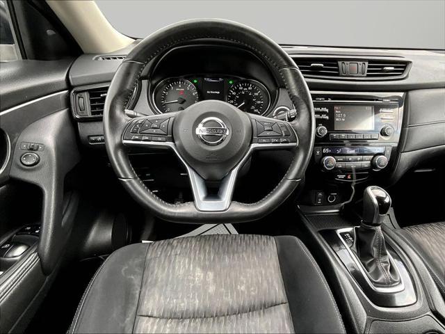 2017 Nissan Rogue - $12,995