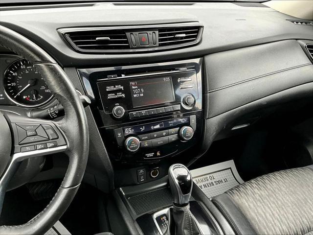 2017 Nissan Rogue - $12,995