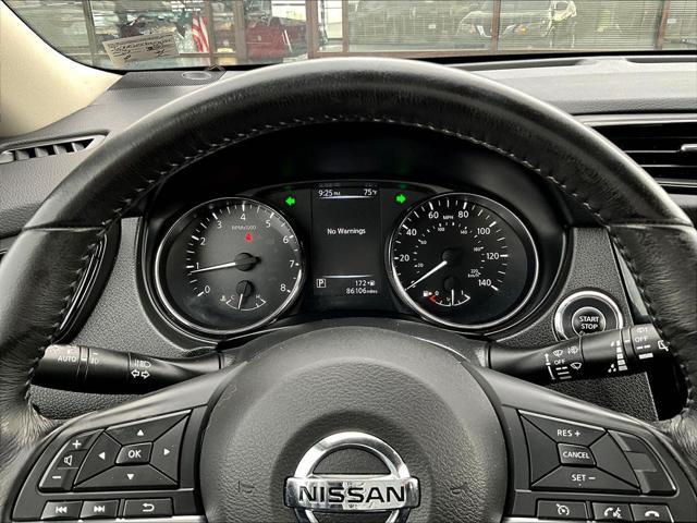 2017 Nissan Rogue - $12,995