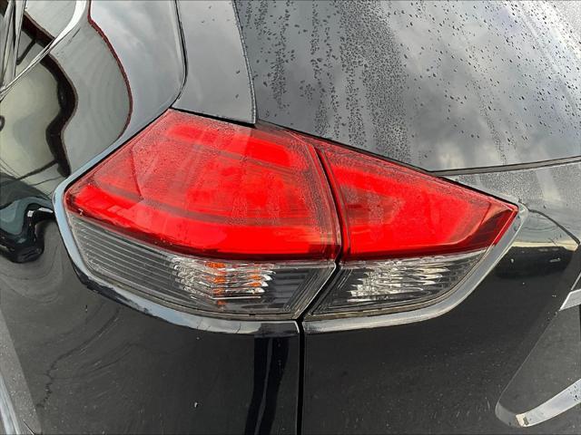 2017 Nissan Rogue - $12,995