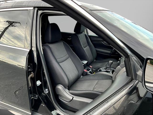 2017 Nissan Rogue - $12,995
