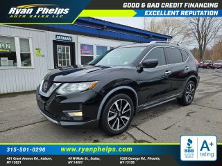 2018 Nissan Rogue with Magnetic Black Exterior