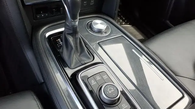 2024 Nissan Armada SV