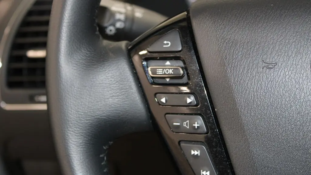 2024 Nissan Armada SV