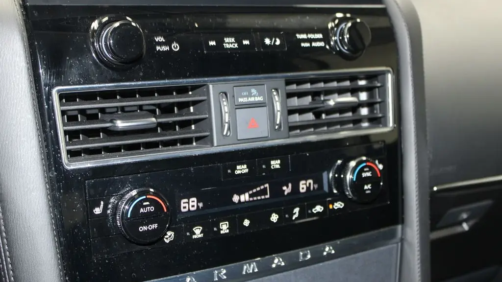 2024 Nissan Armada SV