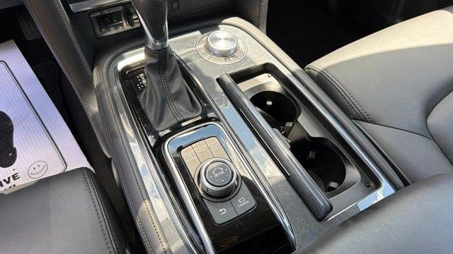 2024 Nissan Armada SV