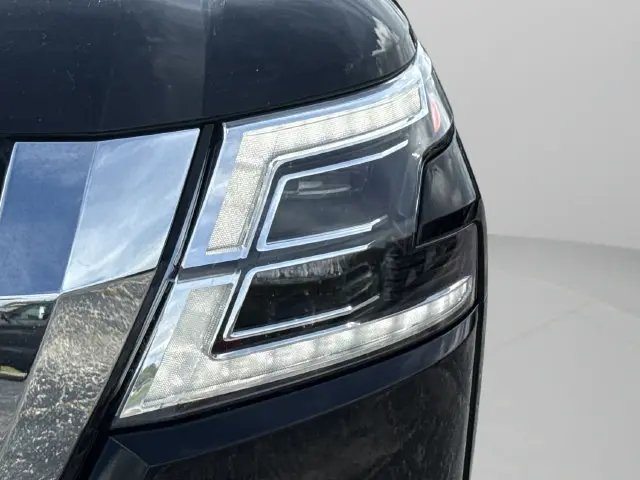 2022 Nissan Armada - $25,999