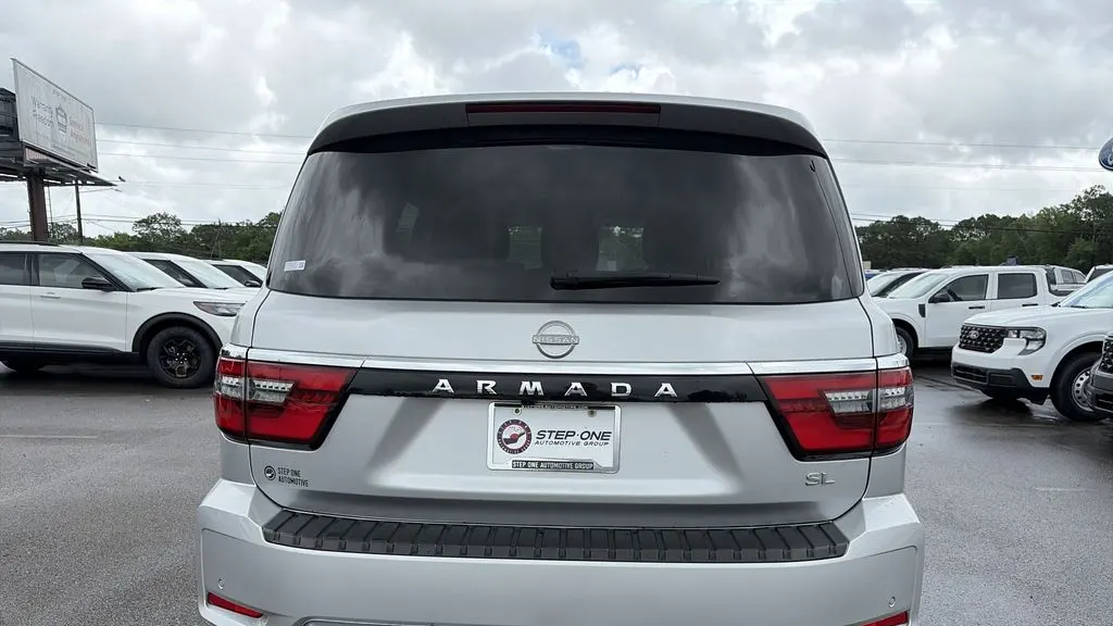 2023 Nissan Armada SL