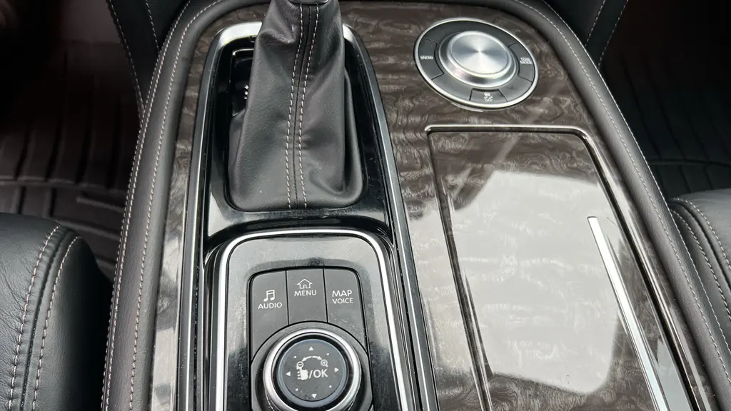 2023 Nissan Armada Platinum