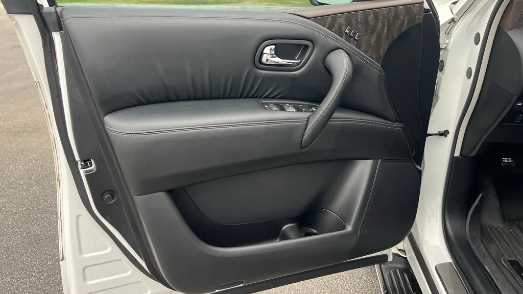 2023 Nissan Armada Platinum