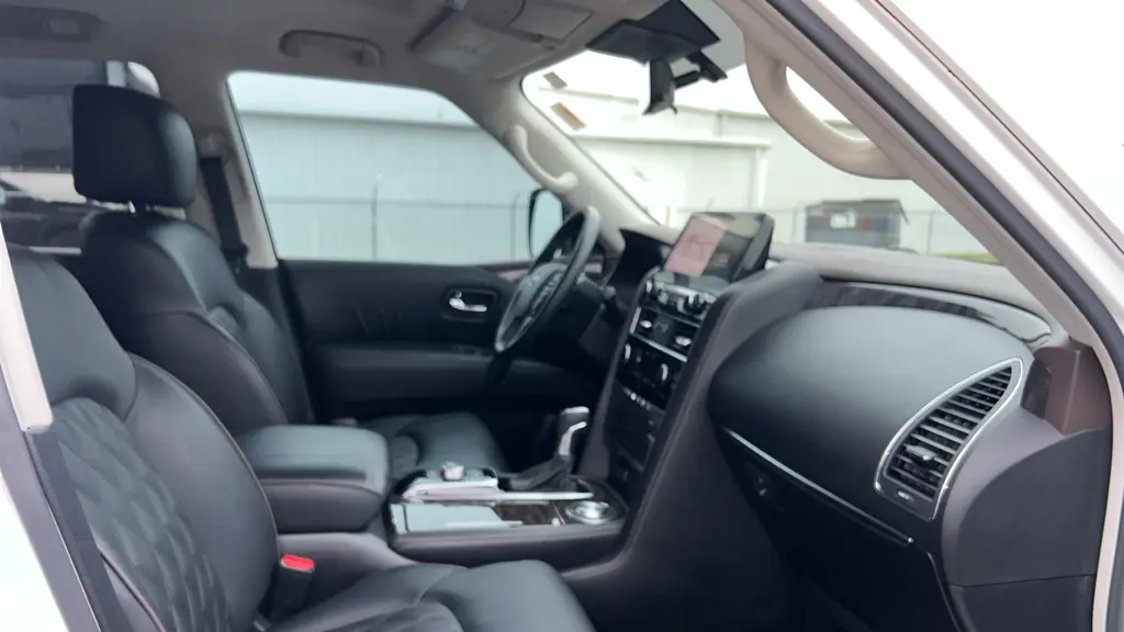 2023 Nissan Armada Platinum