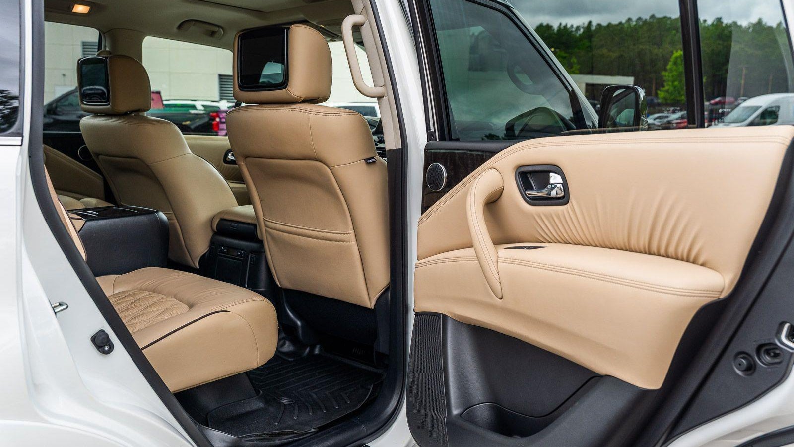 2023 Nissan Armada Platinum