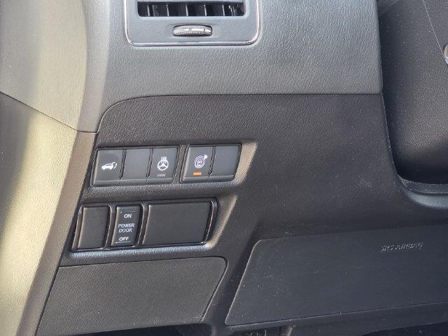 2023 Nissan Armada - $32,500