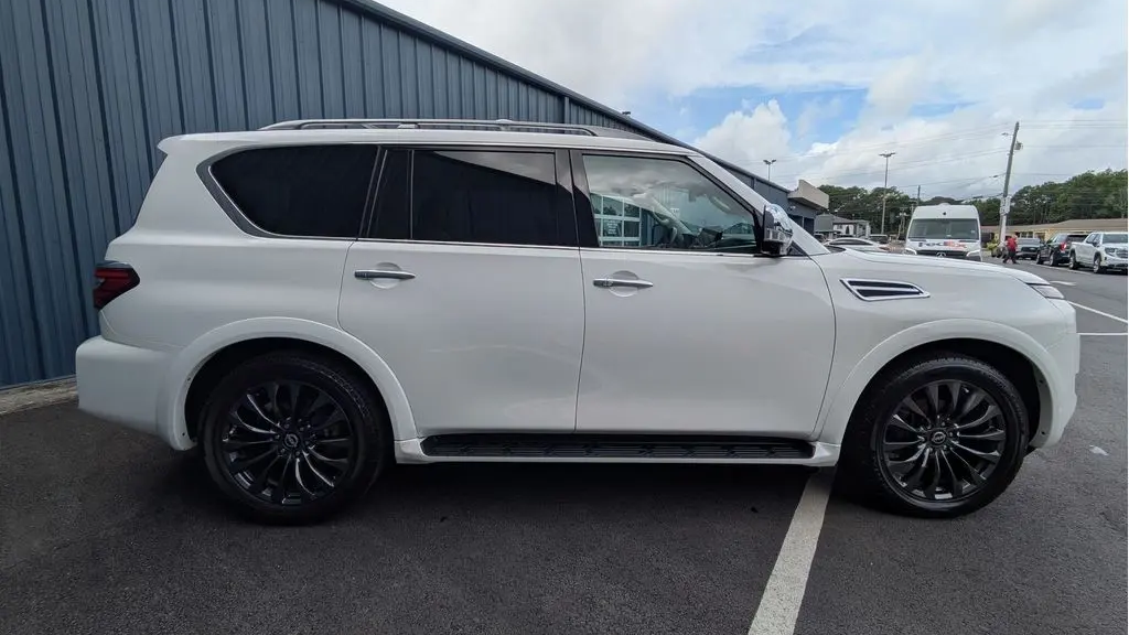 2024 Nissan Armada Platinum