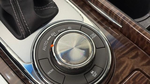 2017 Nissan Armada SV