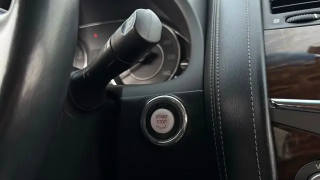 2017 Nissan Armada SV