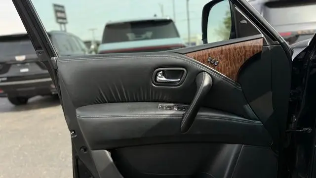 2017 Nissan Armada SV