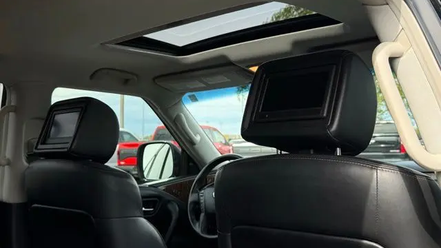 2017 Nissan Armada SV