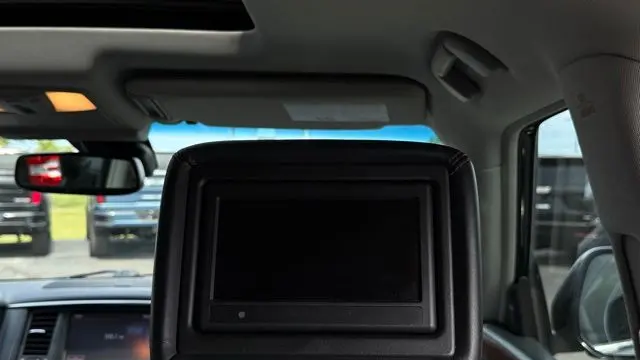 2017 Nissan Armada SV