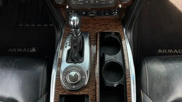 2017 Nissan Armada SV