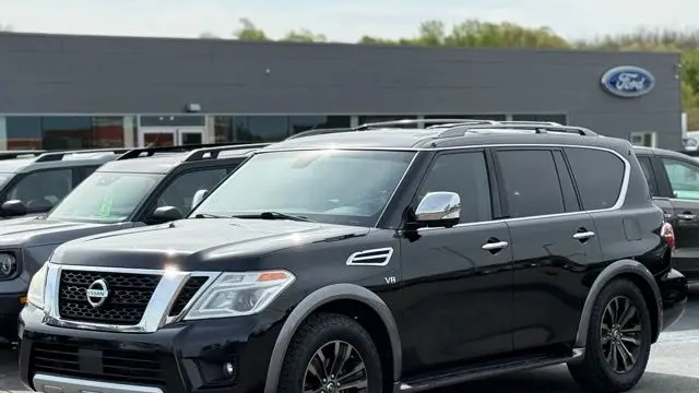 2017 Nissan Armada SV