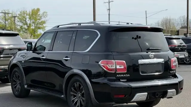 2017 Nissan Armada SV