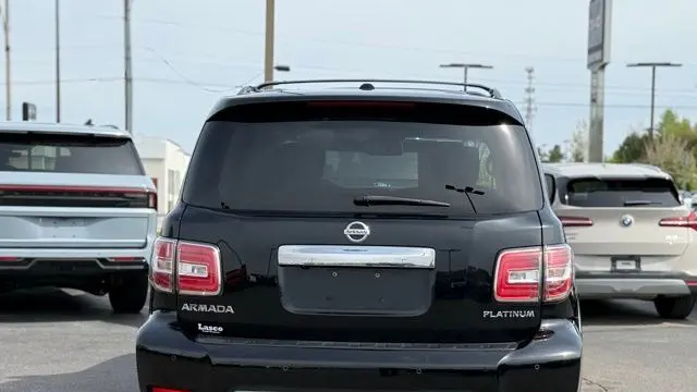 2017 Nissan Armada SV