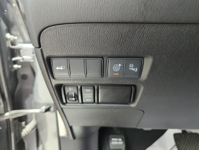 2017 Nissan Armada - $16,859