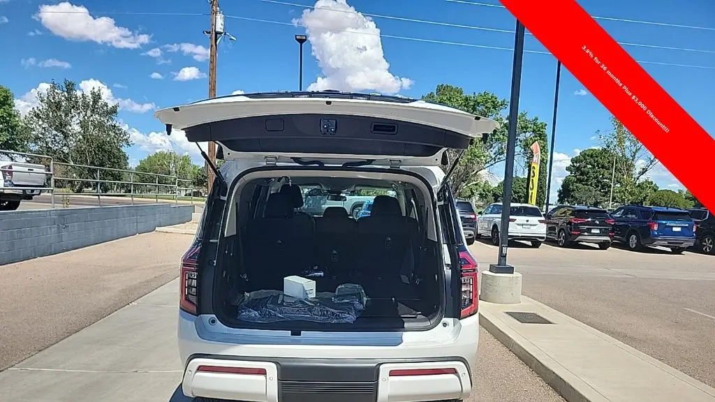 2026 Nissan Armada SV