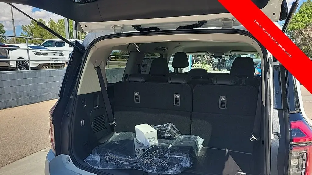2026 Nissan Armada SV