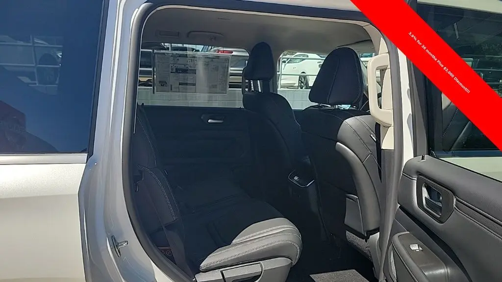 2026 Nissan Armada SV