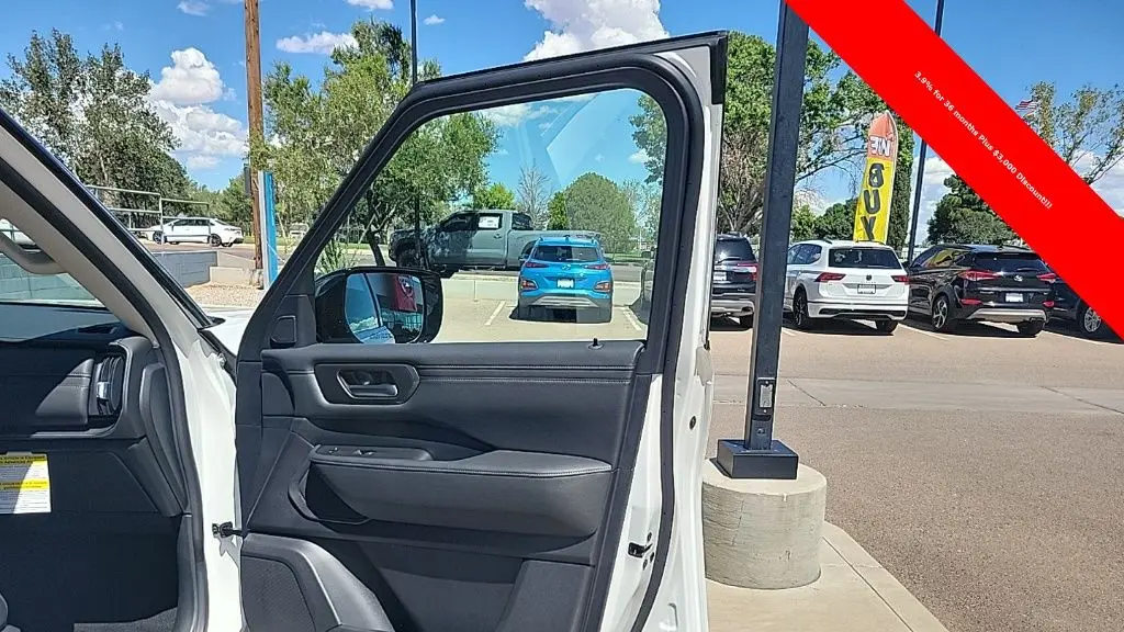 2026 Nissan Armada SV
