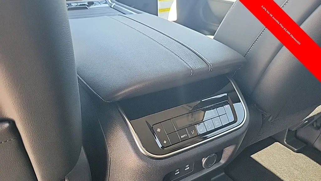 2026 Nissan Armada SV
