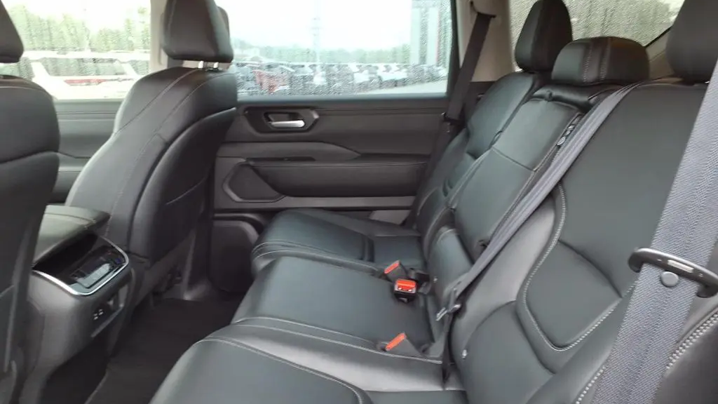 2026 Nissan Armada SV