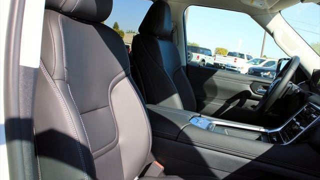 2026 Nissan Armada SV