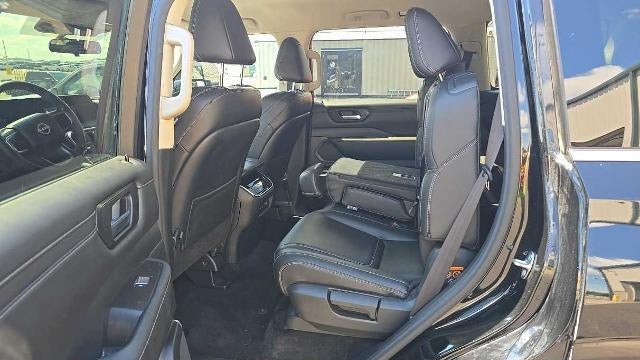 2025 Nissan Armada SV