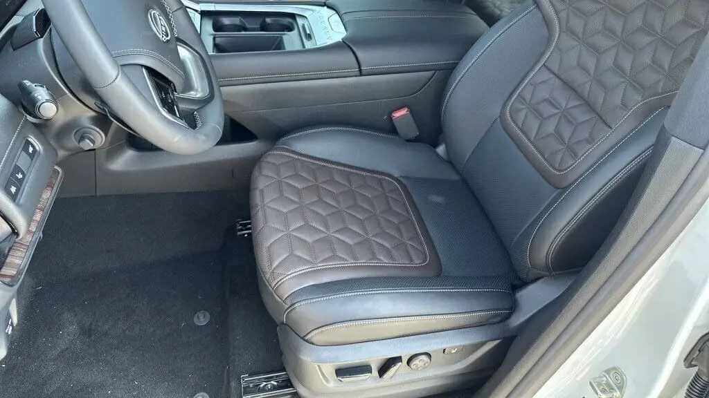 2025 Nissan Armada Platinum Reserve