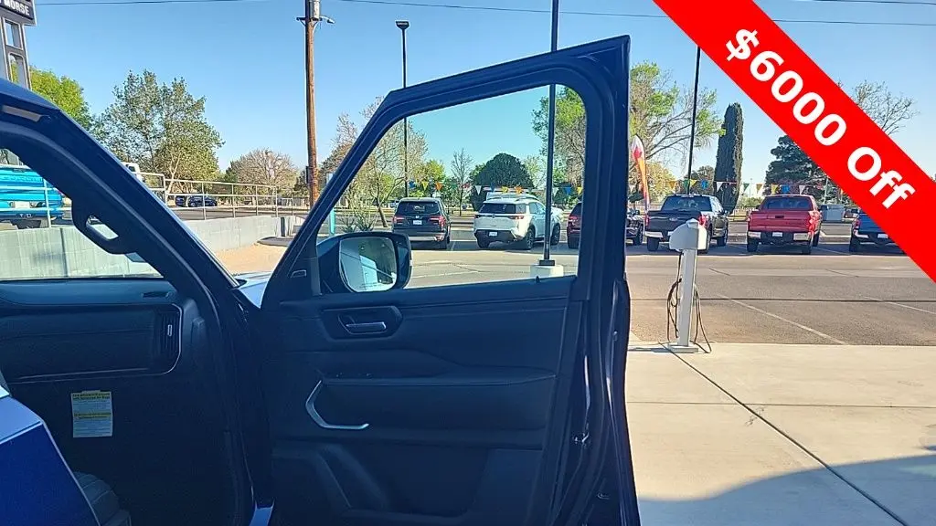 2025 Nissan Armada Platinum