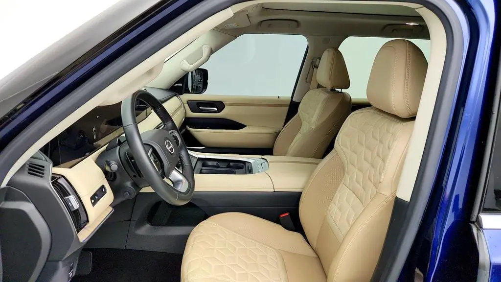 2025 Nissan Armada - $50,995