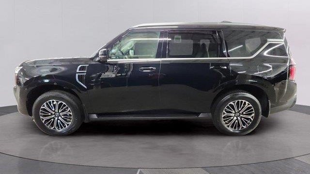 2025 Nissan Armada Platinum