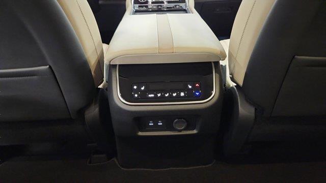 2025 Nissan Armada Platinum