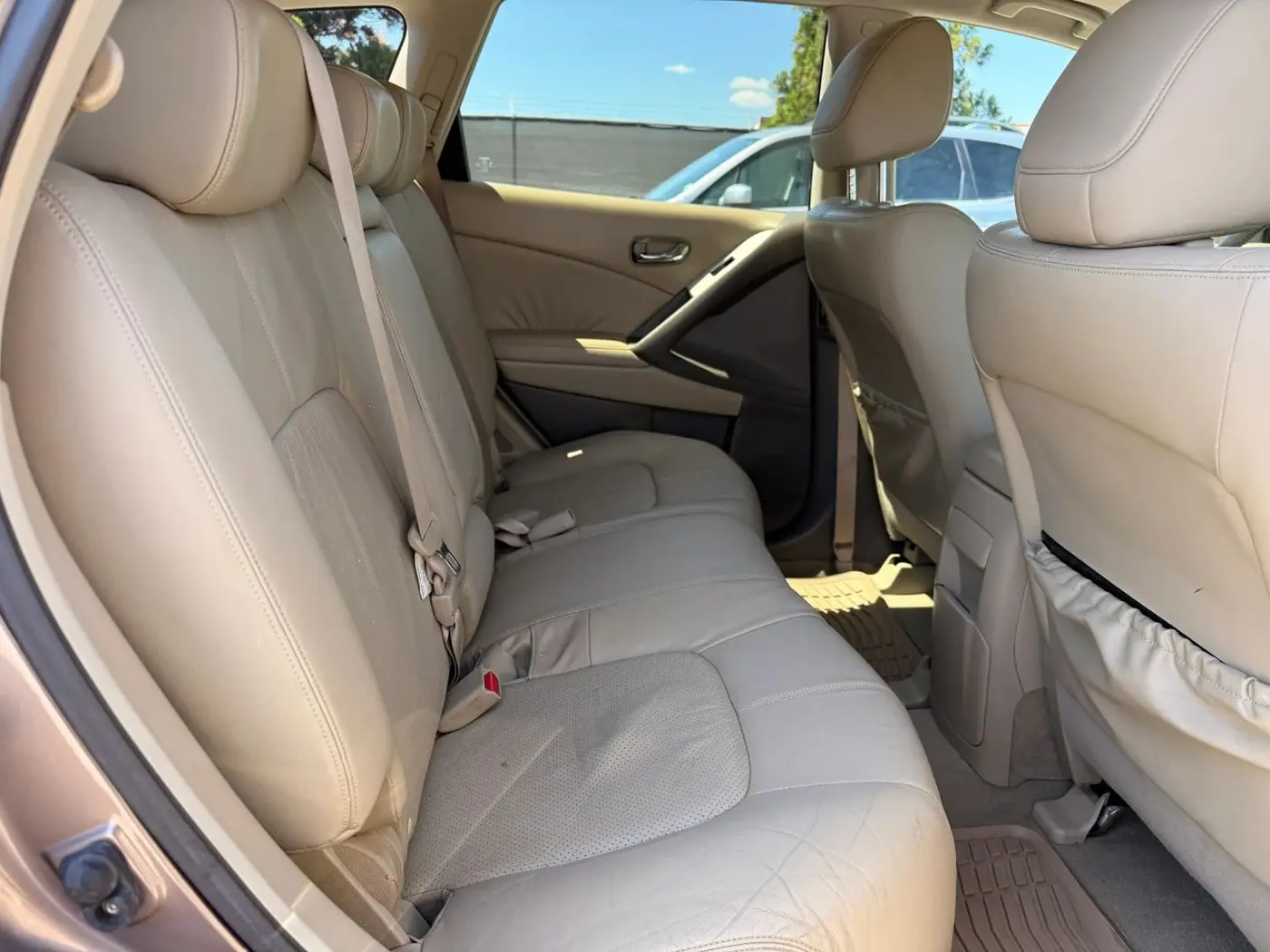 2010 Nissan Murano - $5,950