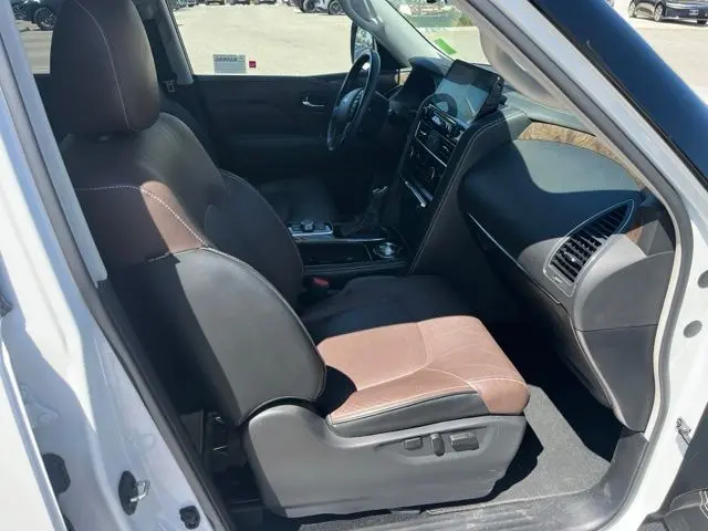 2023 INFINITI QX80 - $40,900