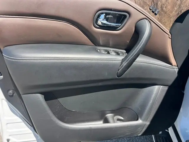 2023 INFINITI QX80 - $40,900