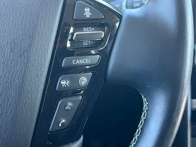 2023 INFINITI QX80 - $40,900